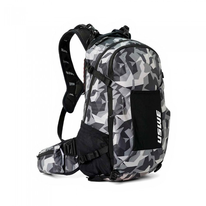 [해외]유스위 Shred MTB 배낭 16L 1140346335 Camo / Black